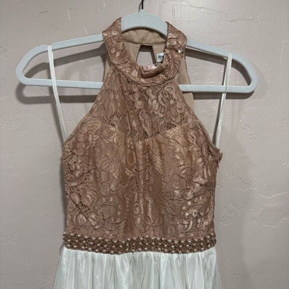 Xtraordinary Size 1 Pink Lace Halter Top Formal Dress - Picture 2 of 7
